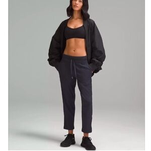 NWOT Lululemon Dance Studio Mid-Rise Cropped Pant